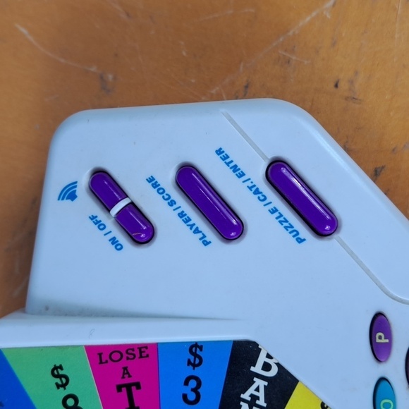 Vintage 1999 Tiger Wheel of Fortune hand held electronic game show game Tested - Picture 5 of 11